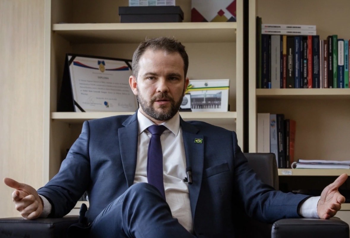 Truecaller tweet media