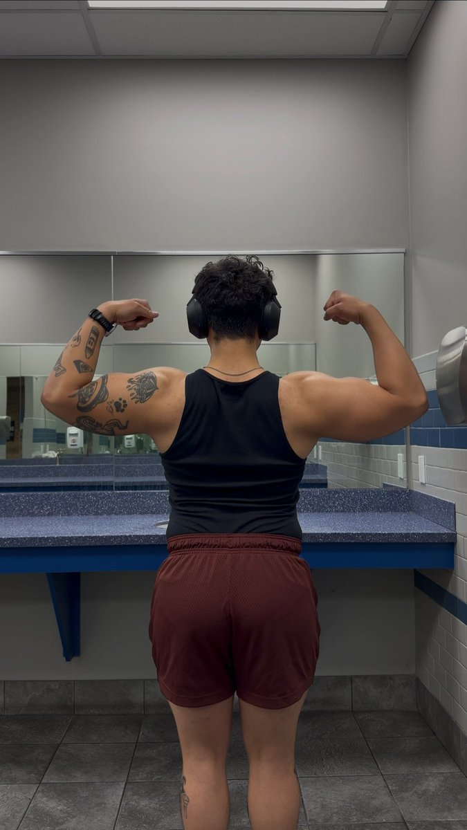 Ib_queso's tweet photo. Upper body killed me today 😵 https://t.co/2dIdkFK83O