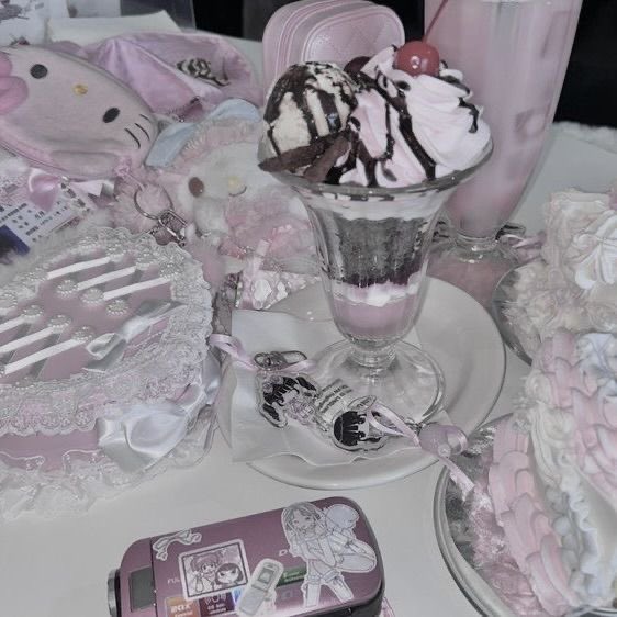 v ໒꒱ིྀ༝⁺ shedtwt tweet media