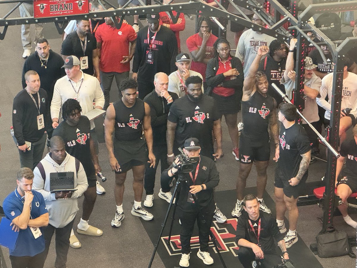 JoeJHoyt's tweet photo. The Red Raiders had one of the best defenses in college football last season. These players, surrounding head coach Joey McGuire, were a big reason why.

Edge David Bailey
Edge Romello Height
DT Lee Hunter
OLB Terrel Tilmon
LB Jacob Rodriguez

Cowboys keeping a close eye on them. https://t.co/YcNnvFzTGe