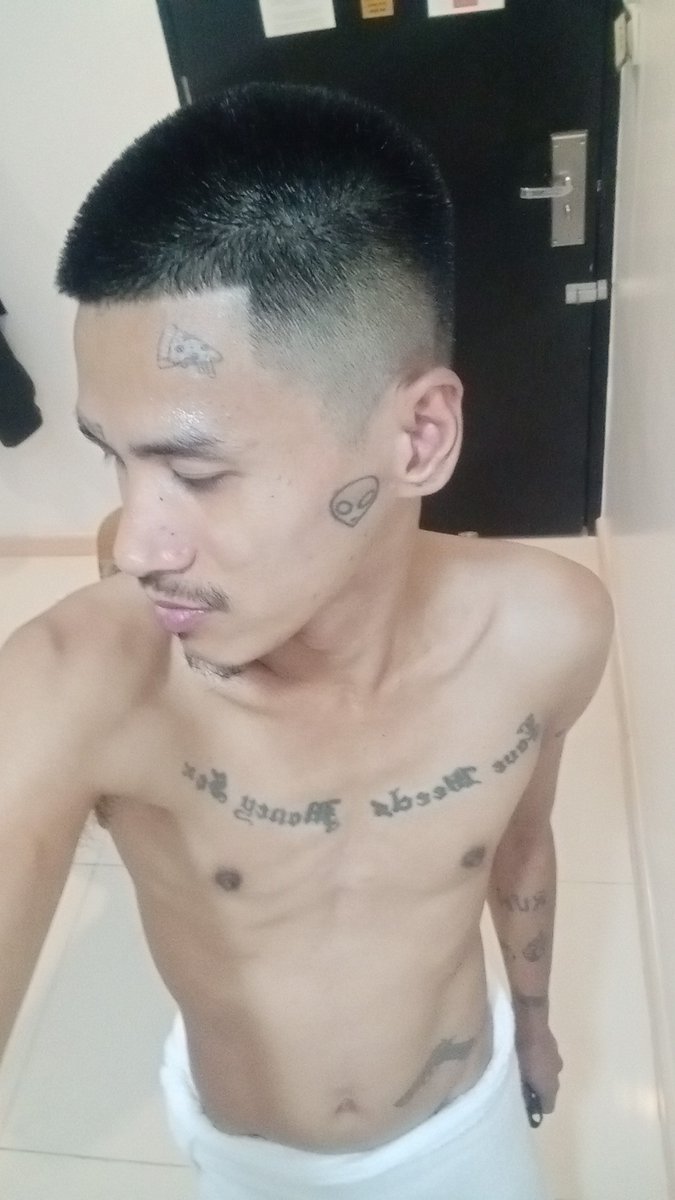 slamboyy666 tweet media