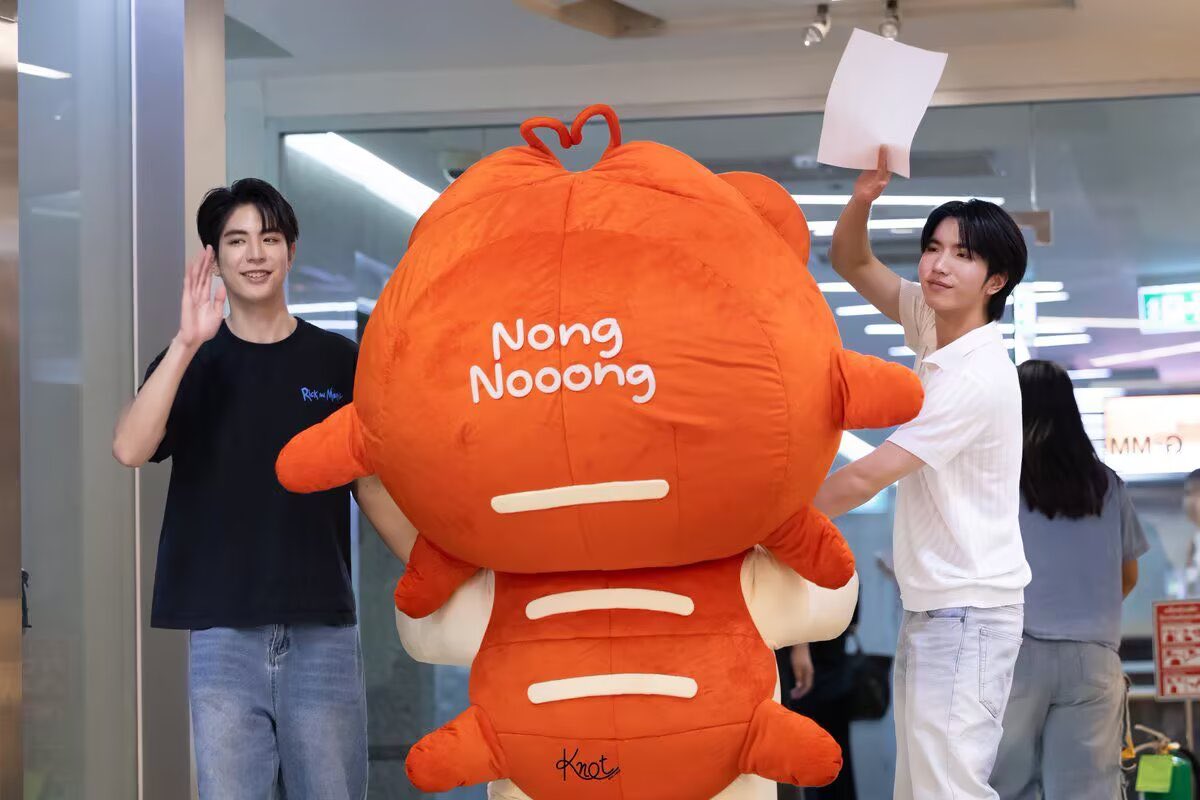 finding sushi กุ้ง🍣 tweet media