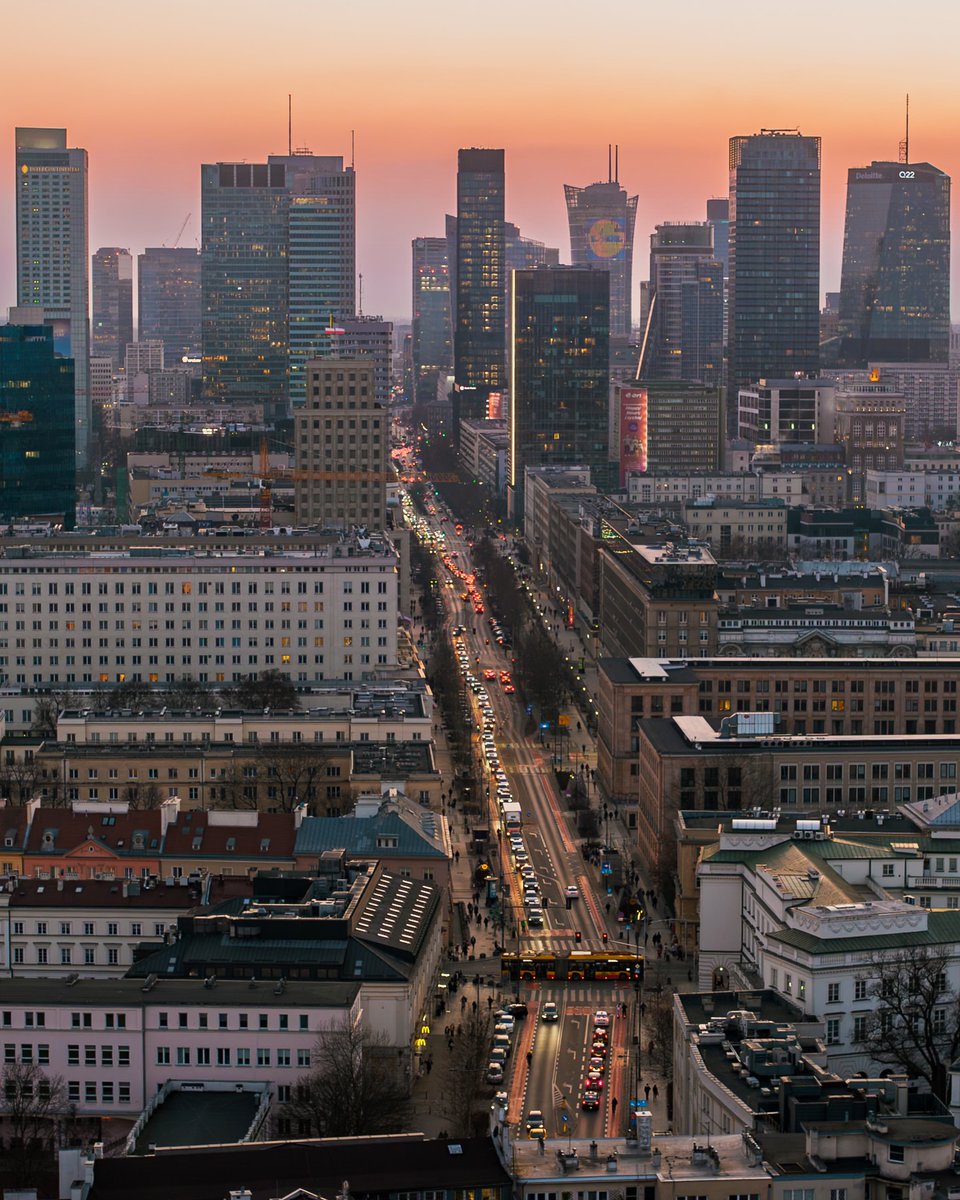 Land Lover tweet media