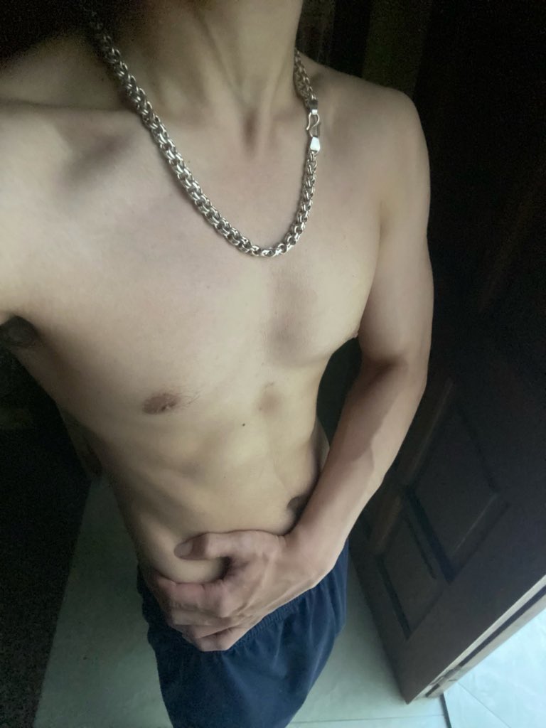 toiyeuphunu tweet media