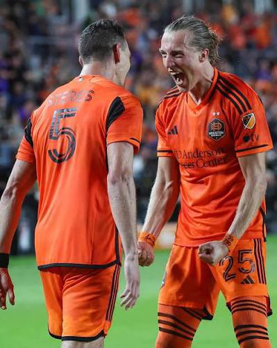 DeafTone tweet media