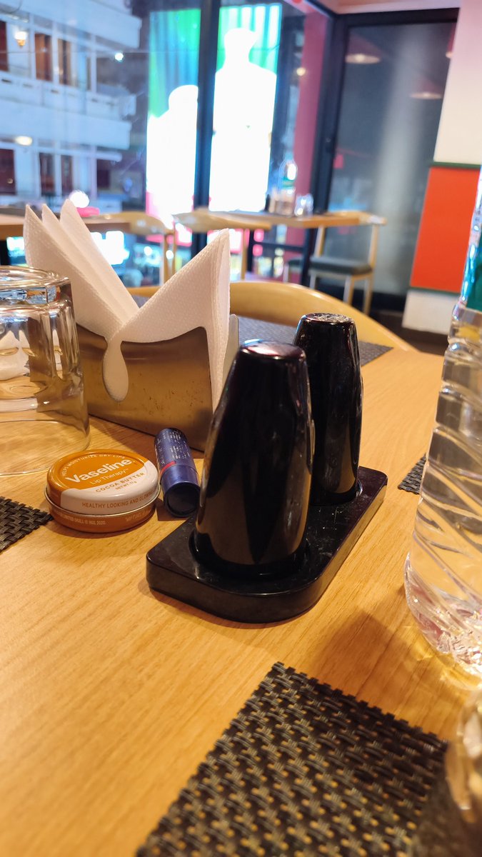 rizz khalifa tweet media