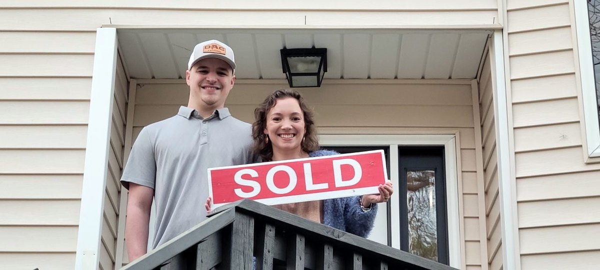 Living_StoneP's tweet photo. Congratulations to Our Newest Homeowner, Joel &amp; Kaitlyn!!! https://t.co/O3u1YhhYW3
