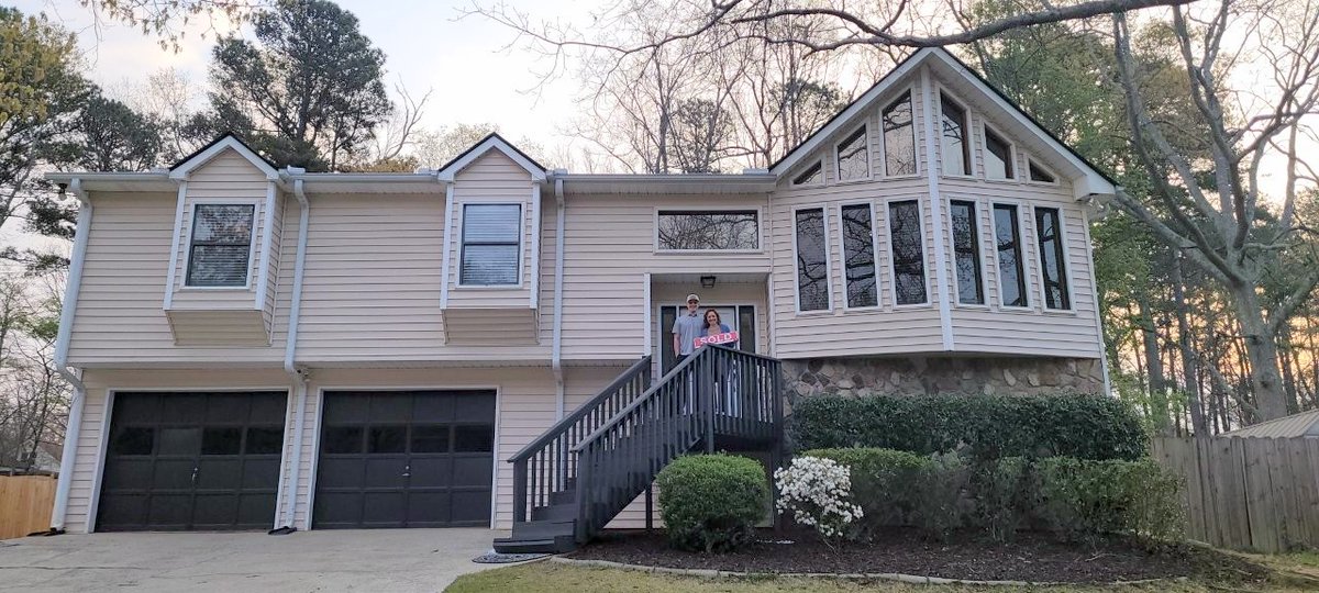 Living_StoneP's tweet photo. Congratulations to Our Newest Homeowner, Joel &amp; Kaitlyn!!! https://t.co/O3u1YhhYW3