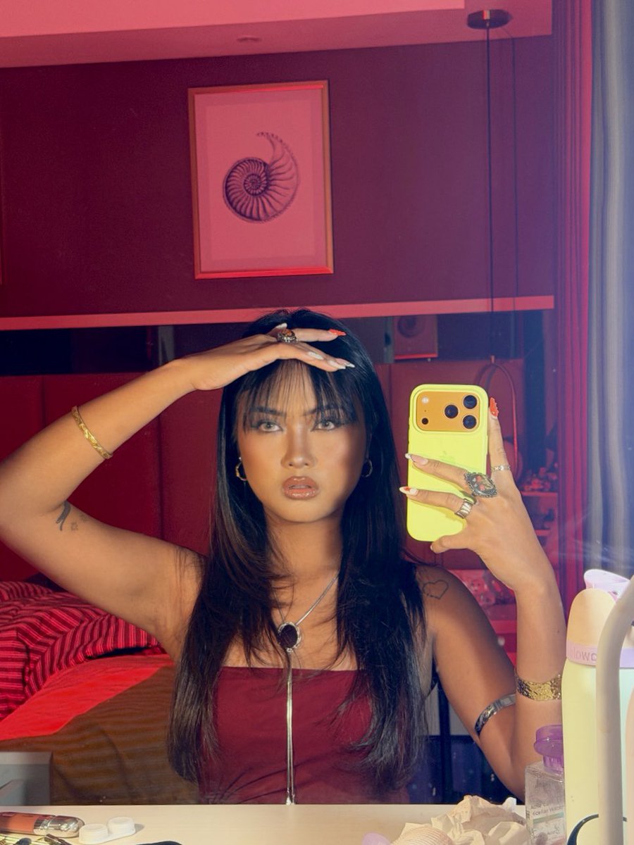 isa amane tweet media