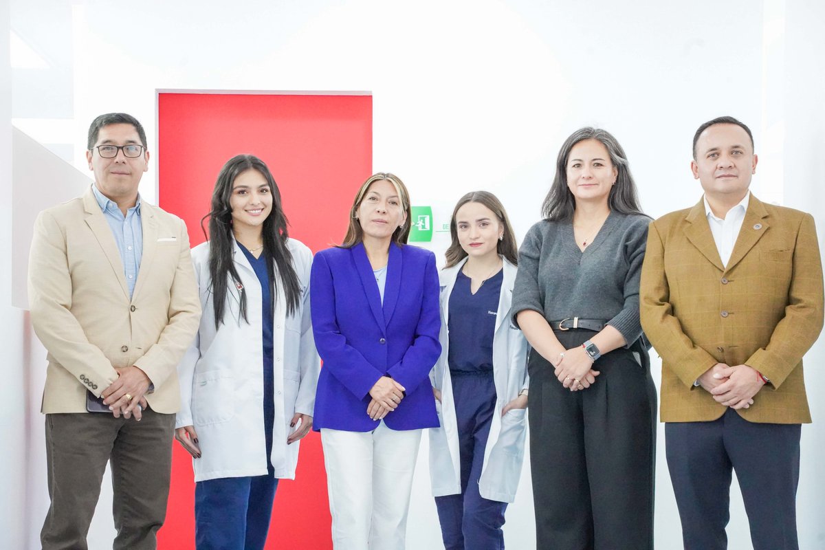 Unach_ec's tweet image. Recorrido institucional en los laboratorios de Odontología 🦷

✔️ Tecnología
✔️ Infraestructura
✔️ Formación práctica
La Unach fortalece la calidad en la educación superior.
#UnachEnMovimiento #EducaciónSuperior #Salud #Gestion