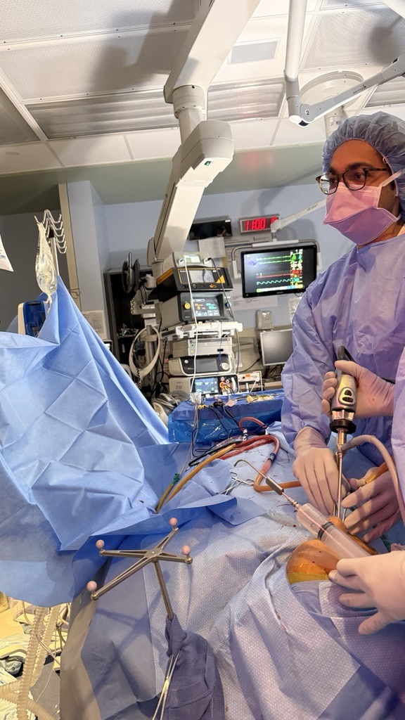MohamedALabibMD's tweet photo. Proud moment in the OR! PGY-5 Dr. Patel performed an endoscopic endonasal tumor resection with exceptional skill/precision, assisted by PGY-6 Dr. Serra. Watching the next gen of neurosurgeons operate with such confidence and technique is exactly why we teach! @UMDNeurosurgery https://t.co/apuRkBYRhL