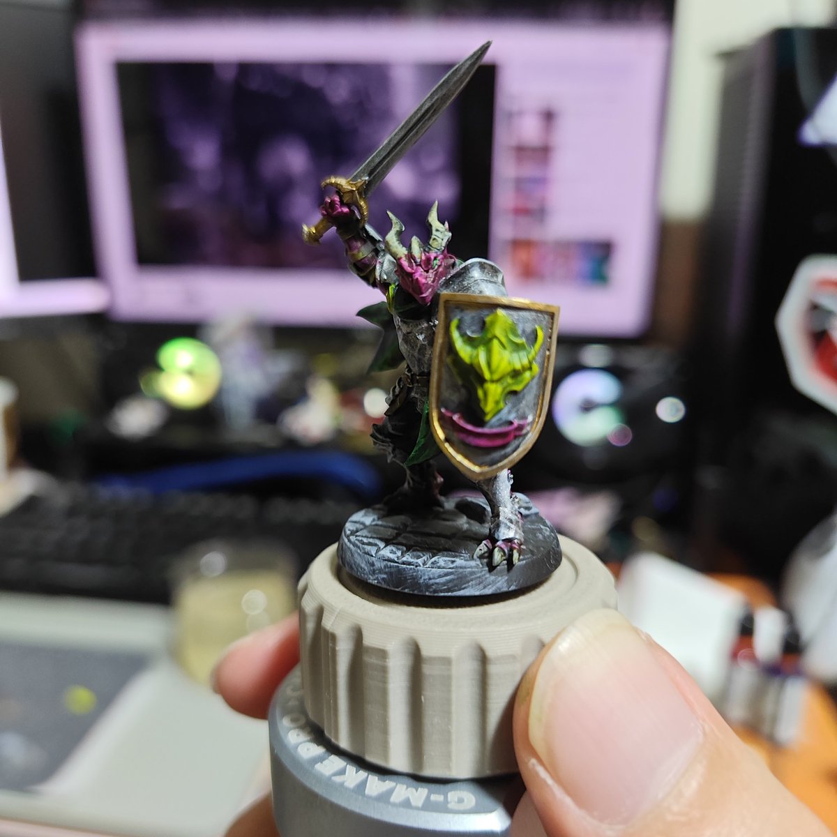 Leon_F90V's tweet image. Finally, I managed to do some painting again and it feels good~
#Dnd #minature