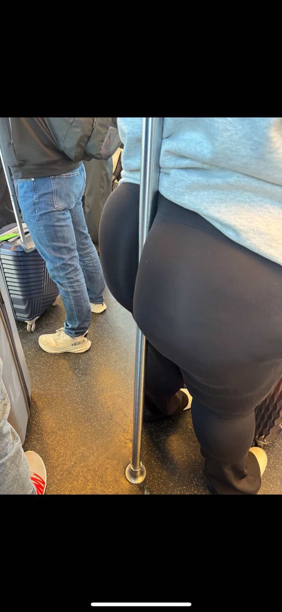 SubwayCreatures's tweet photo. Get a grip pt.9 #subwaycreatures https://t.co/KDZfu3TgpP