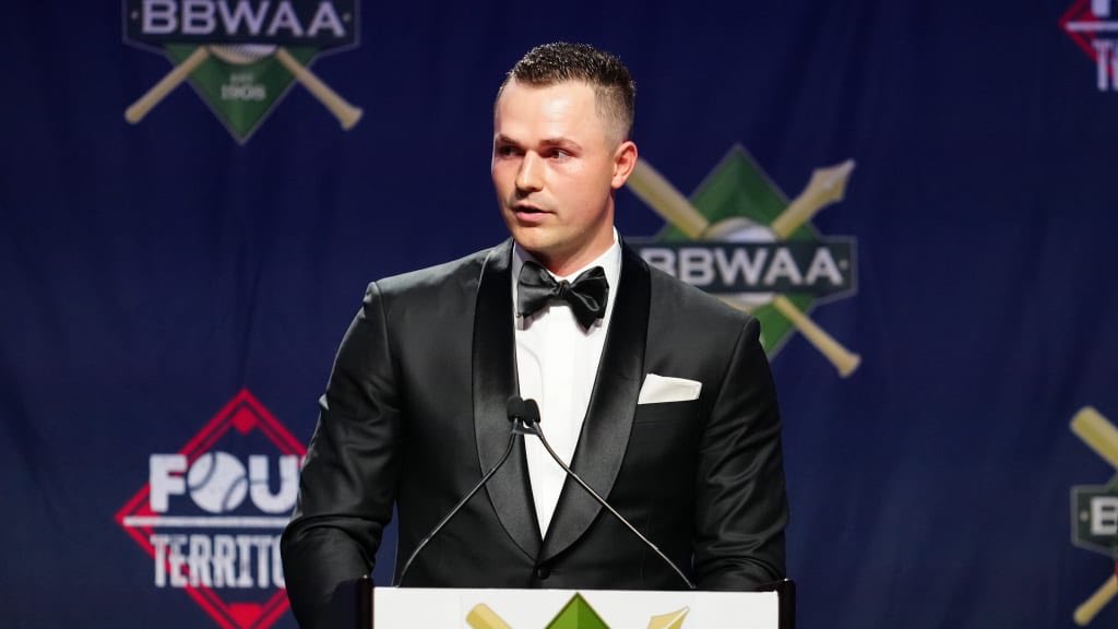 BET99ON's tweet image. Loaded group of arms in the AL 🔥

AL Cy Young:
Tarik Skubal +300
Garrett Crochet +390
Jacob deGrom +1100
Cole Ragans +1200
Hunter Brown +1300
Max Fried +1500
Framber Valdez +1700

Detroit Tigers ace Tarik Skubal has won consecutive AL Cy Young Awards in 2024 and 2025