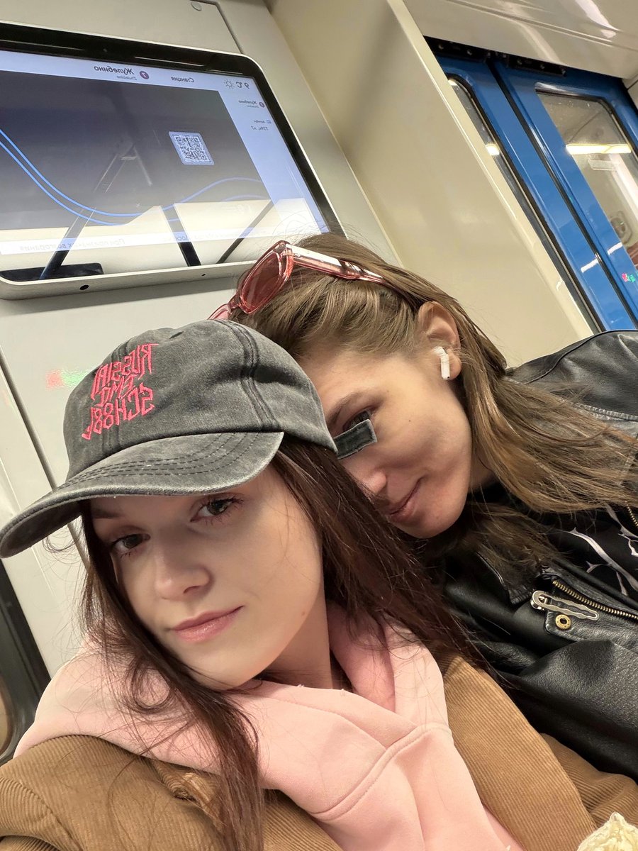 Таечка tweet media