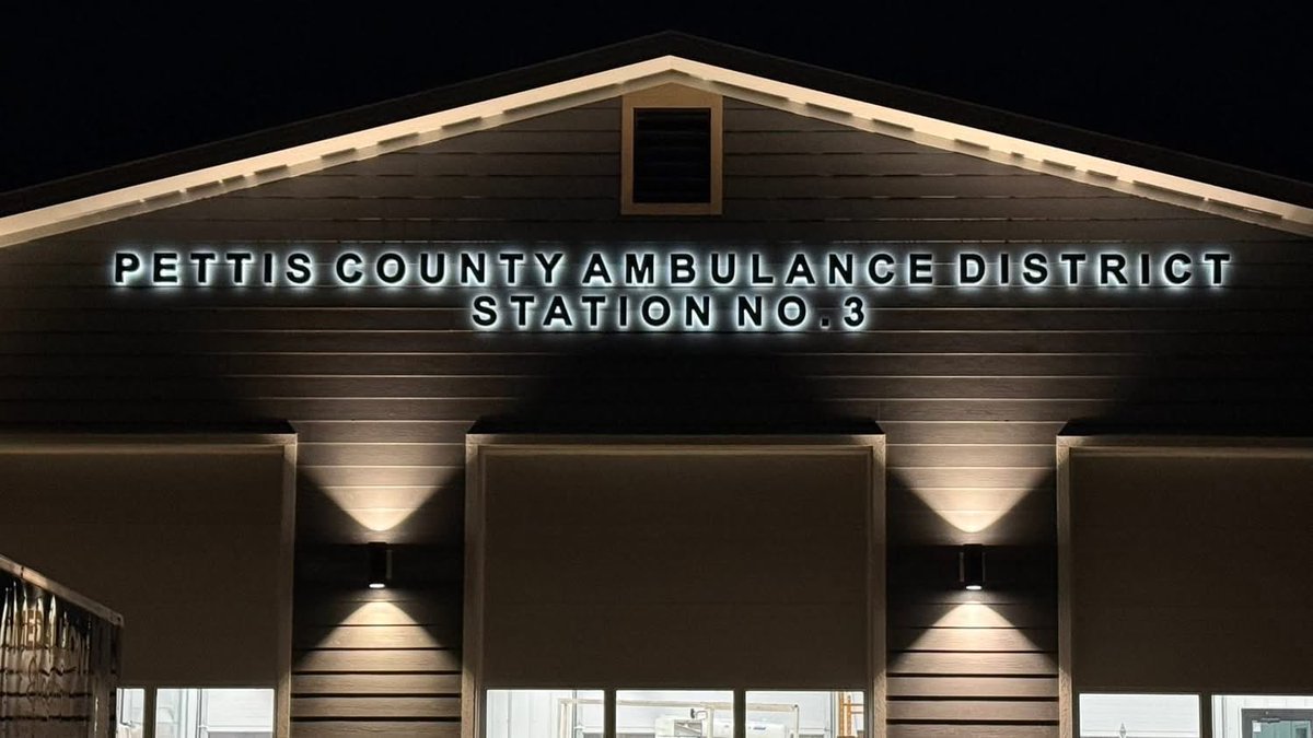 Impact4800's tweet image. We thank Pettis County Ambulance District for partnering with Impact to deliver a beautiful new sign for Station 3.  #AnySignAnywhere #Signs #ems