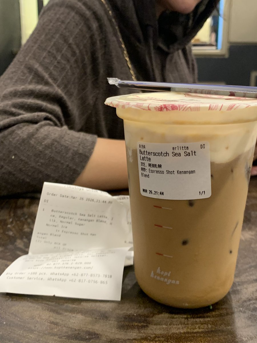 er ౨ৎ tweet media