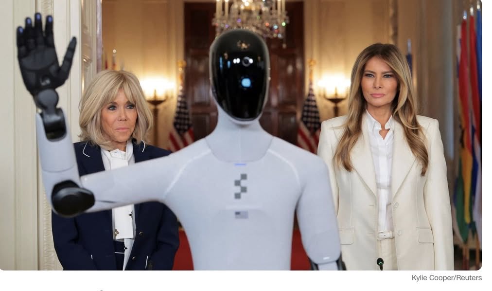 ᗰᗩƳᖇᗩ tweet media