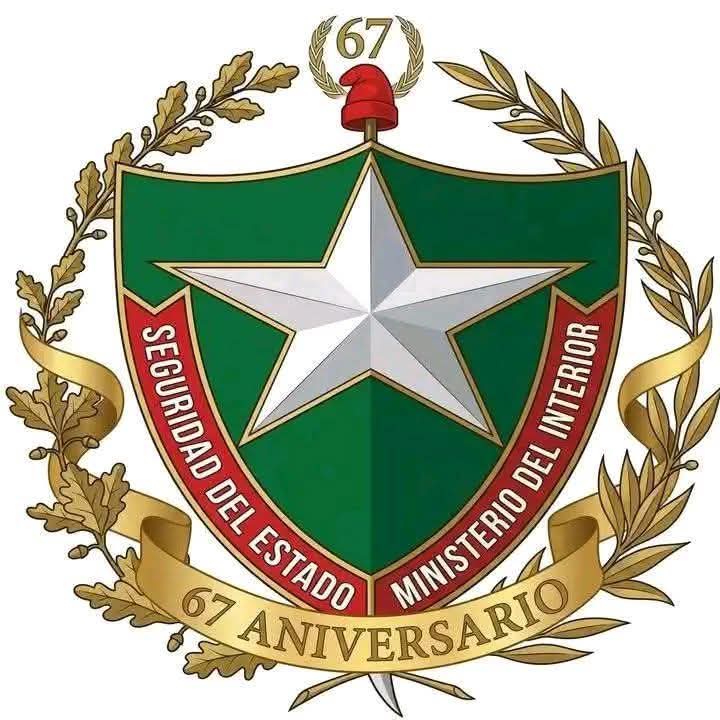 Existen héroes anónimos en nuestra sociedad y ellos lo son, nuestros agentes de la Seguridad del Estado. A ellos muchas felicidades 
#CubaVencerá 
#CubaNoSeRinde 
#CubaEstáFirme