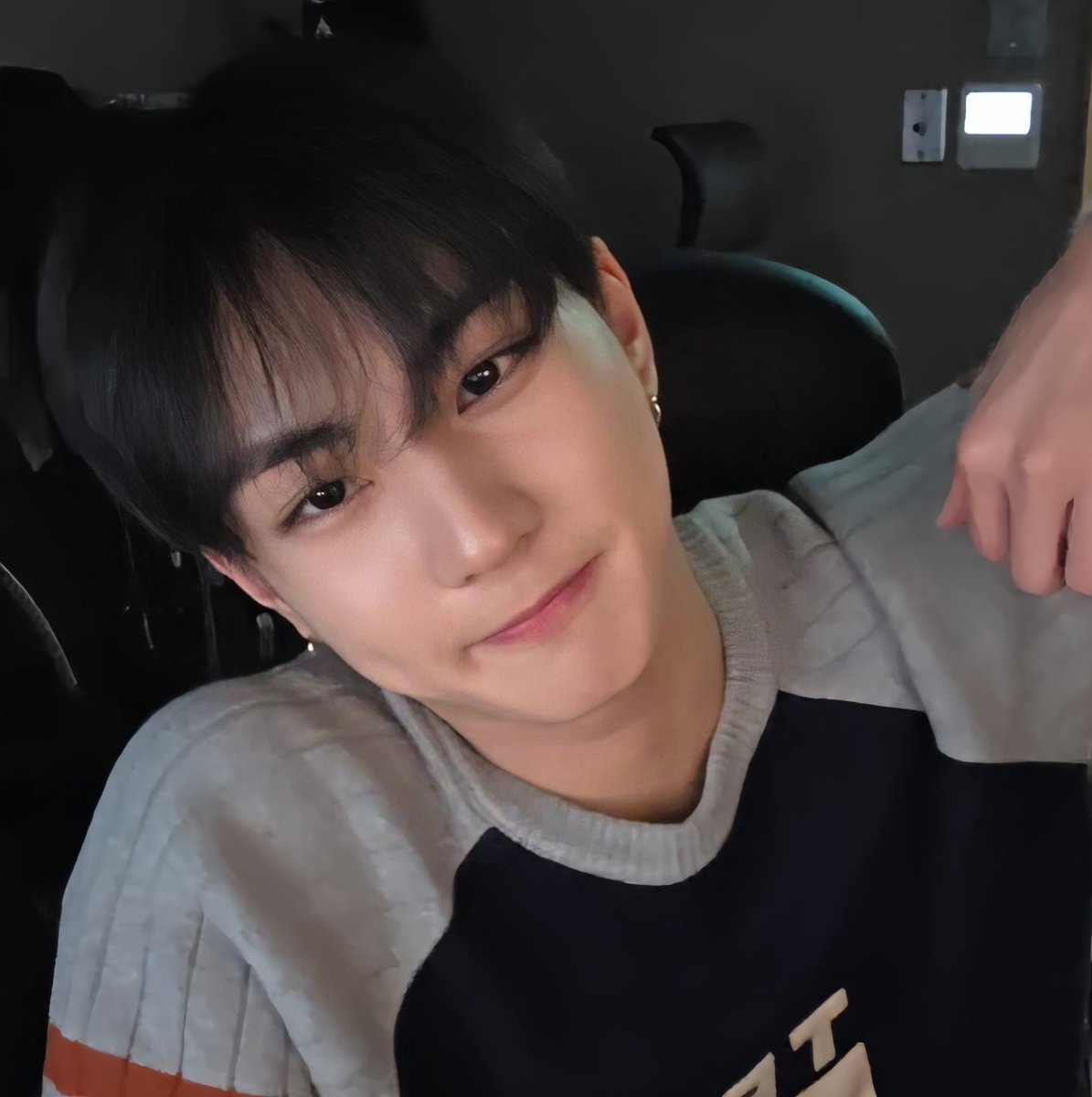 nif 𝜗᭪ tweet media