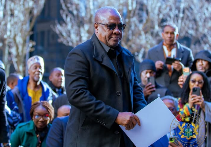 AfricanHub_'s tweet photo. “Ghana has over thirty slave castles and forts, more than any other African country. Therefore, it is highly likely that many African men, women, and children who were enslaved passed through or originated from the land now known as Ghana.”

~ John Dramani Mahama ceremony at the African Burial Grounds National Monument
