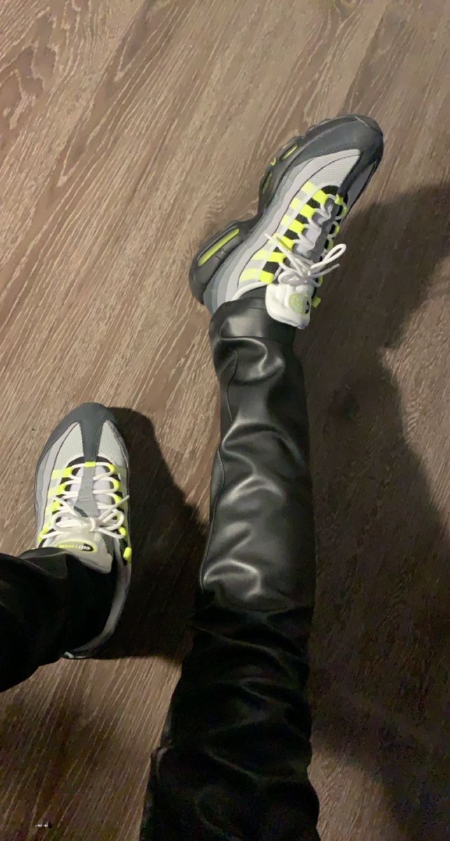 prod. by tweet media