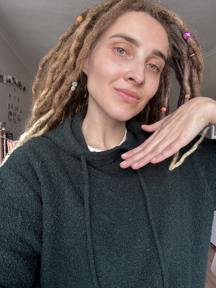 абра юлям🧙🏻♀️чик в бат-яме tweet media