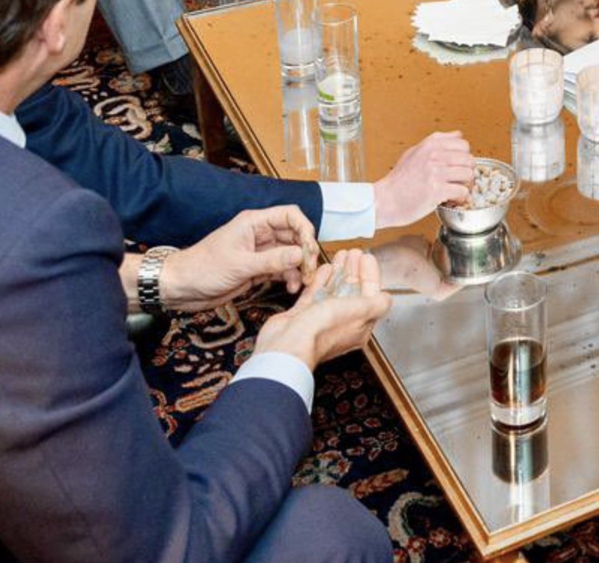 Robbin van Pelt tweet media