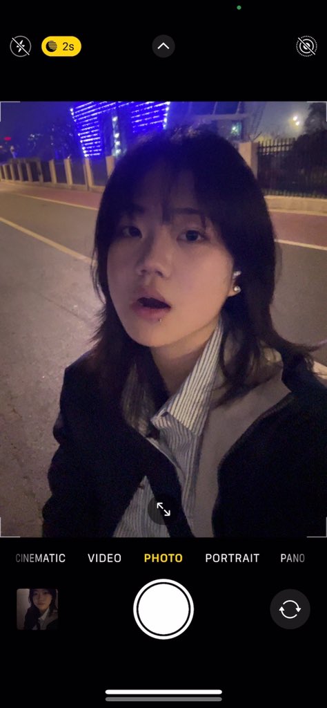 rightuptothe_'s tweet photo. 把头发剪短了 https://t.co/EKm6R7bKm8