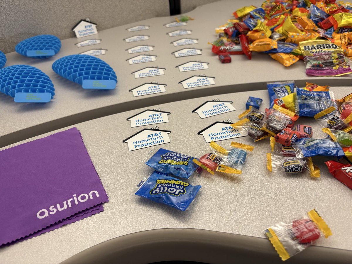 LorafromAsurion's tweet image. We are here in Lubbock Loyalty sharing insights on Protection products and giving out goodies!
Come by and see us! #Protectthedevices #lifeatatt