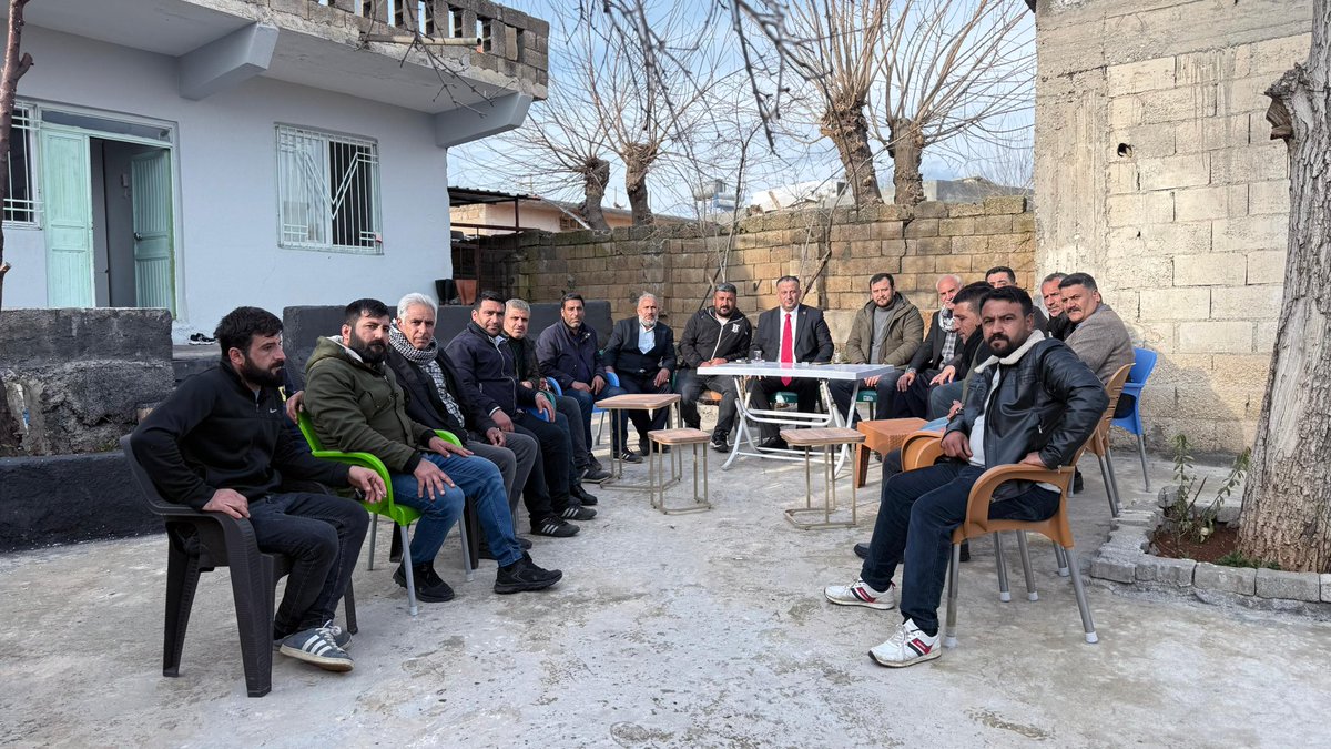 izolsabri89's tweet photo. Değerli akrabalarım Bardak ve Yaşa ailelerinin yanlış bir anlamadan dolayı çıkan tatsızlığı şahsım ve değerli kardeşim Avukat Necmettin Henteş ile bir araya getirerek barıştır. Bizleri kırmayan amca oğlu Cuma Bardak ve İhsan Yaşa teşekkür ederim. 

@RTErdogan
@abuyukgumus @mustafademir @hakanaksu058 @bybekirbozdag  @ibrahimeyyupogl @CYAZMAC @HikmetBasak_63 @ProfDrDusak 
 @AEminOnenOfis @av_mfaruk 
@milhamigunbegi @Akparti @akpartiurfa 
@NHente