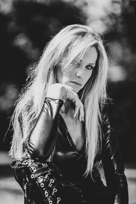 Service Submissive tweet media