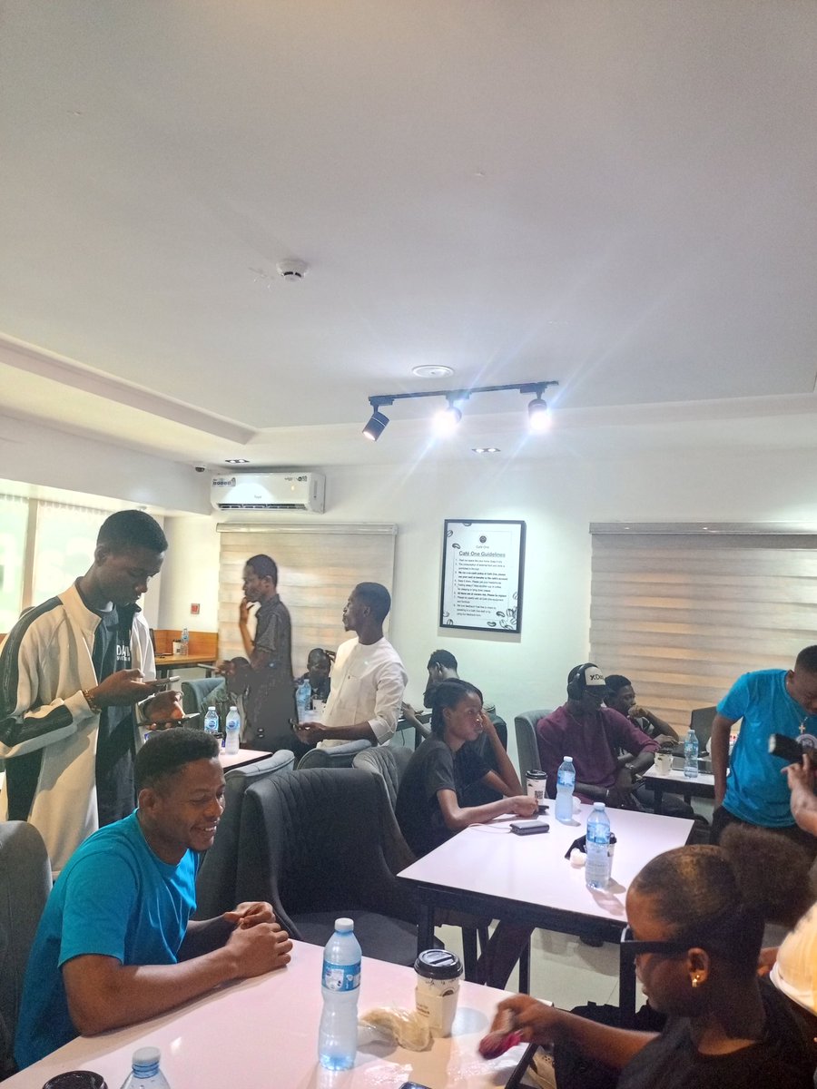 thekingsmann.solana🎖️ tweet media