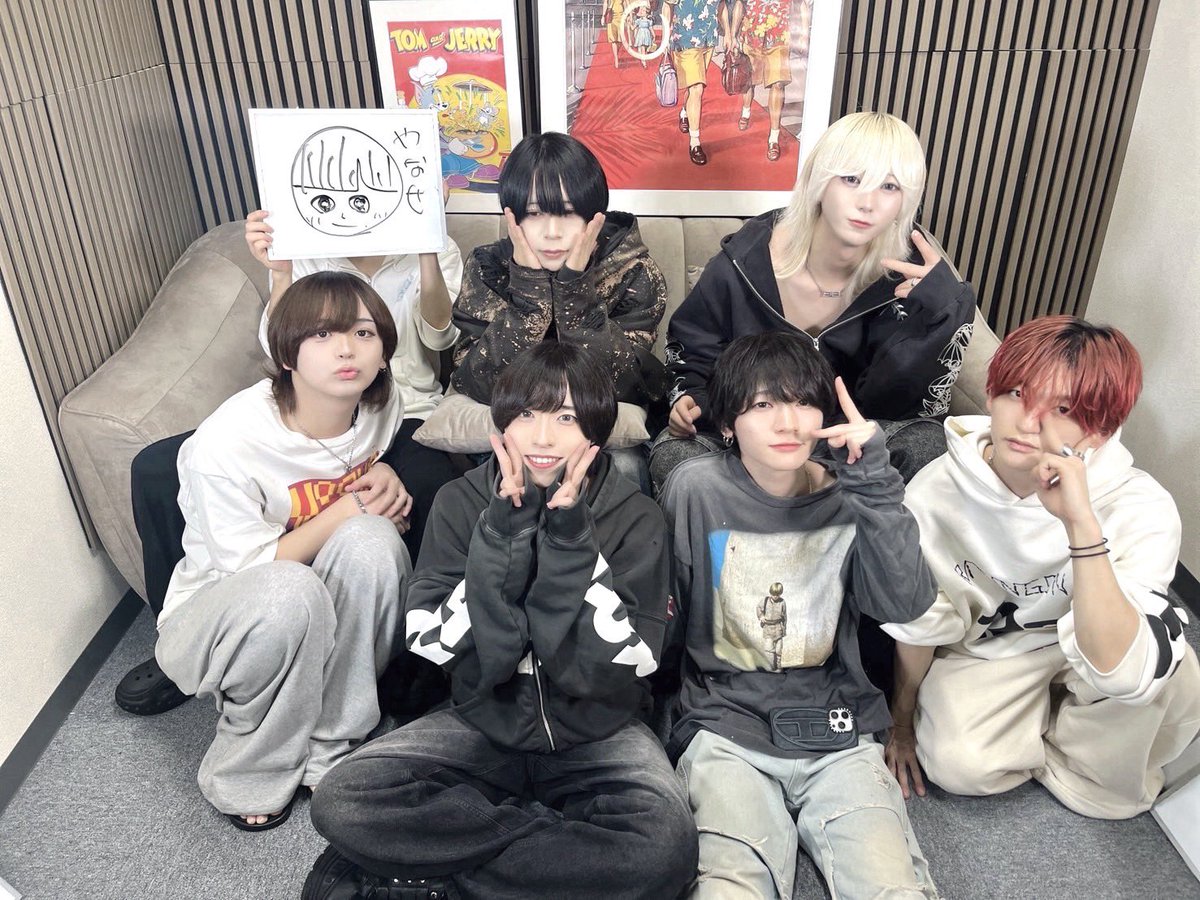 AA -aces- tweet media