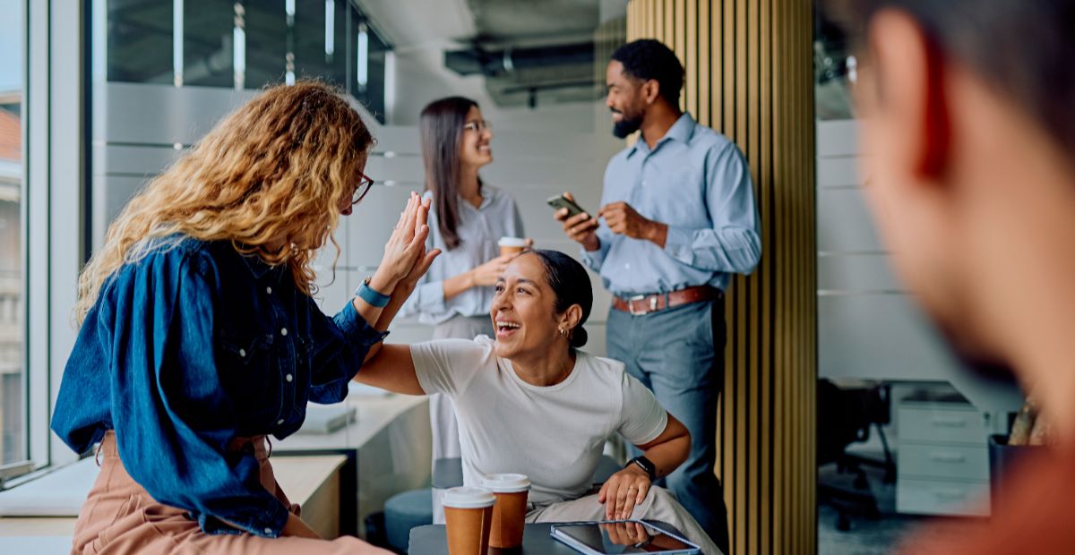 Hellowork tweet media