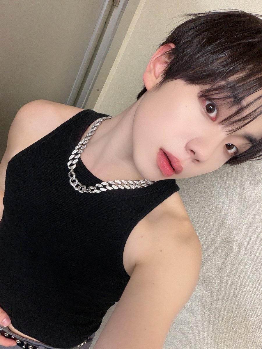 E'LAST(엘라스트) tweet media