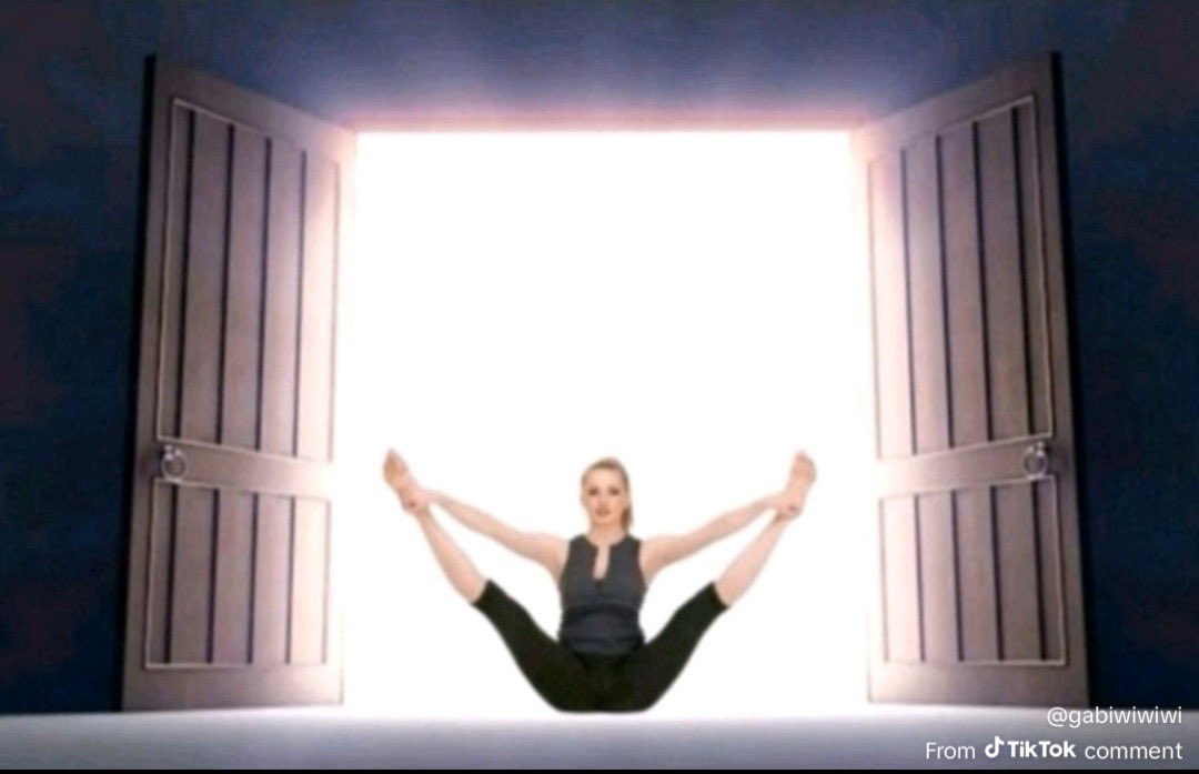 كيتي tweet media