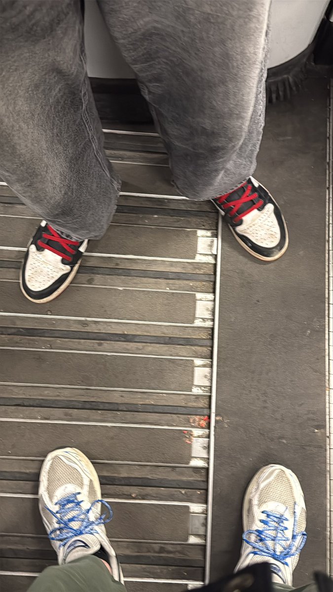 Frost 🧃👽 tweet media