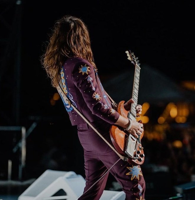 Holls ✨️ tweet media