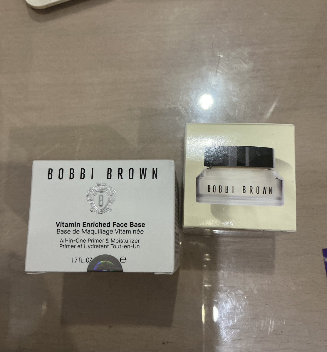 briellemagazine's tweet photo. WTS want to sell jual high-end makeup
BOBBI BROWN VITAMIN ENRICHED FACE BASE PRIMER
UNDERPRICE PARAH!

50ml=800k
15ml=250k
ambil keduanya 950k
all new, exp 02/28, bisa dispill invoice pembelian dr official

sesama area medan bisa gosend skrg jg #zonauang #bu https://t.co/g77bfWXTl7