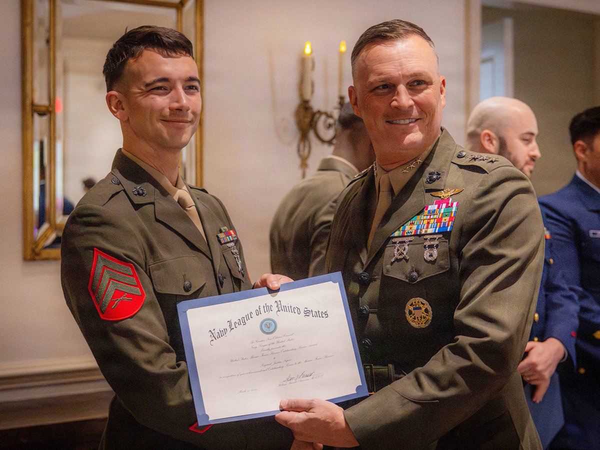 Marine Corps Reserve tweet media