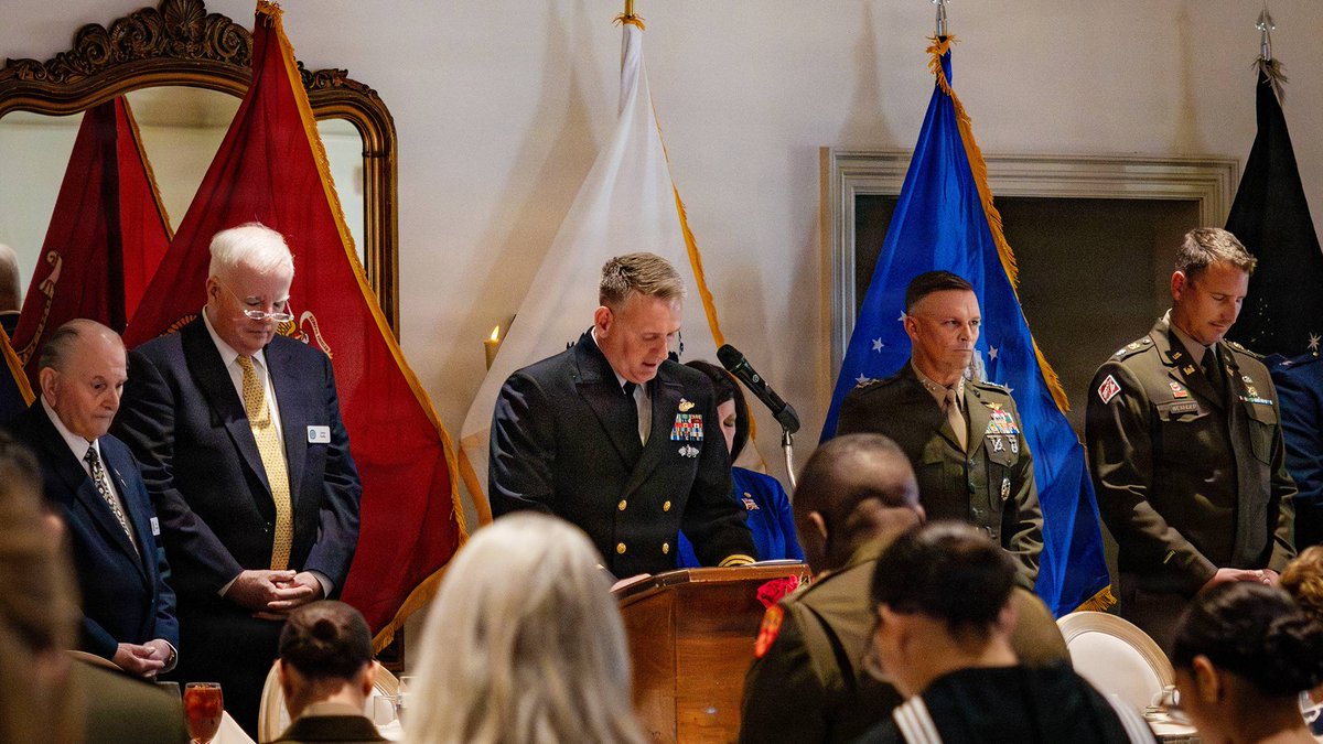 Marine Corps Reserve tweet media