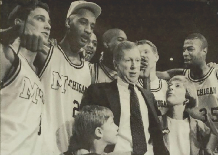 JoeReynoldsAH2's tweet photo. Throwback Thursday... 1989 National Champs! 〽️🏀
#GoBlue https://t.co/8DfMIZdwo7