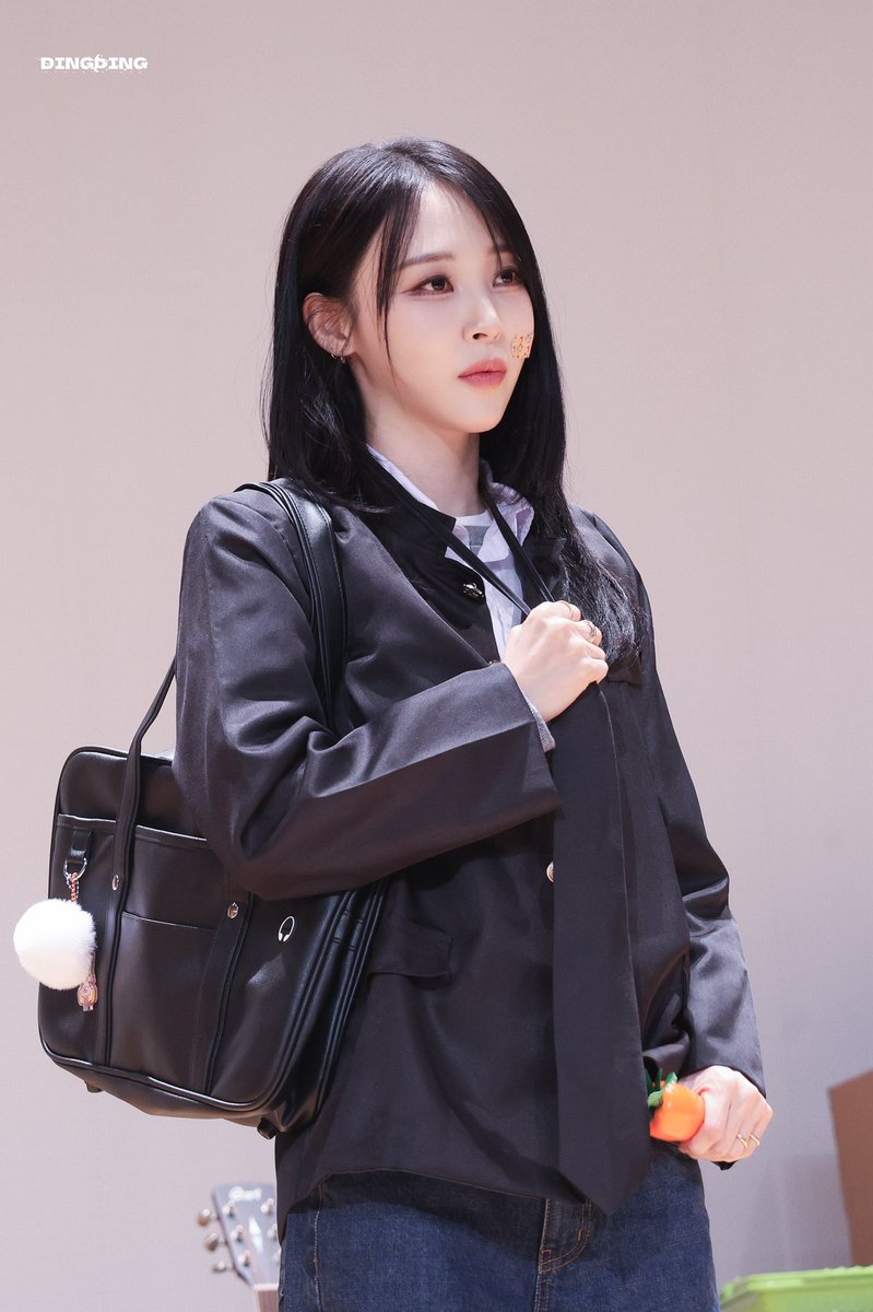 byulbyulove's tweet photo. 260326
대면 팬싸
🤘🏻
#마마무 #MAMAMOO
#문별 #MOONBYUL #ムンビョル https://t.co/GTgjLVMXhg