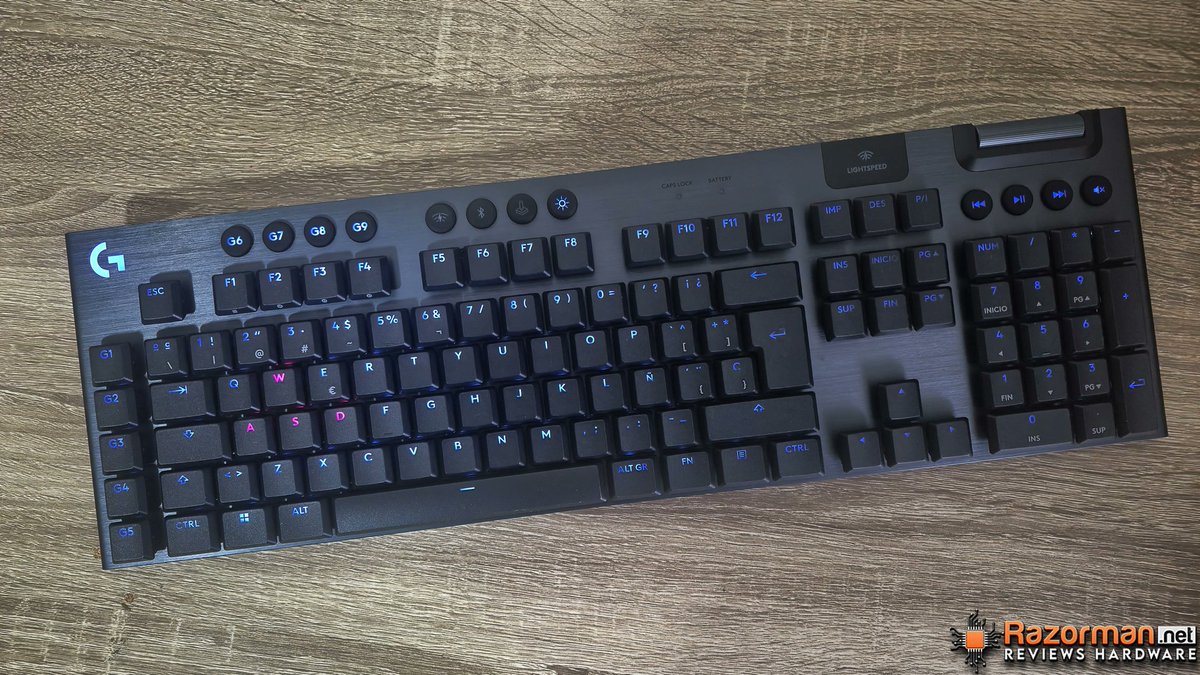 noticiasrazor's tweet image. ¿200€ por un teclado? El G915X Lightspeed de @LogitechG tiene que justificarlo tecla a tecla. Aquí el análisis completo 
razorman.net/reviewshardwar…
 #LogitechG #G915X #TecladoGaming #MechanicalKeyboard #GamingSetup