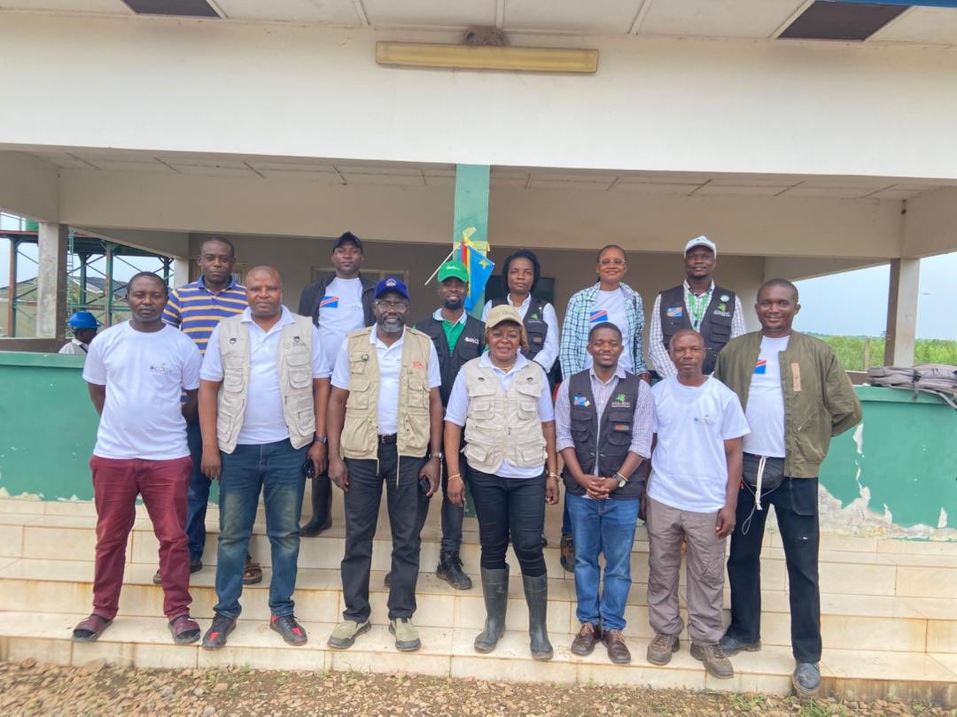 aaliofficiel's tweet photo. 🇨🇩 #ATARDC

In Mbuji-Mayi, we welcomed a delegation from the PVA, the Ministry of Agriculture, and CICOAGRI for a visit to the Nkuadi agricultural base.

Objective: to strengthen collaboration and highlight the activities carried out with producers as part of #ATARDC. https://t.co/RxRrPeuQiZ