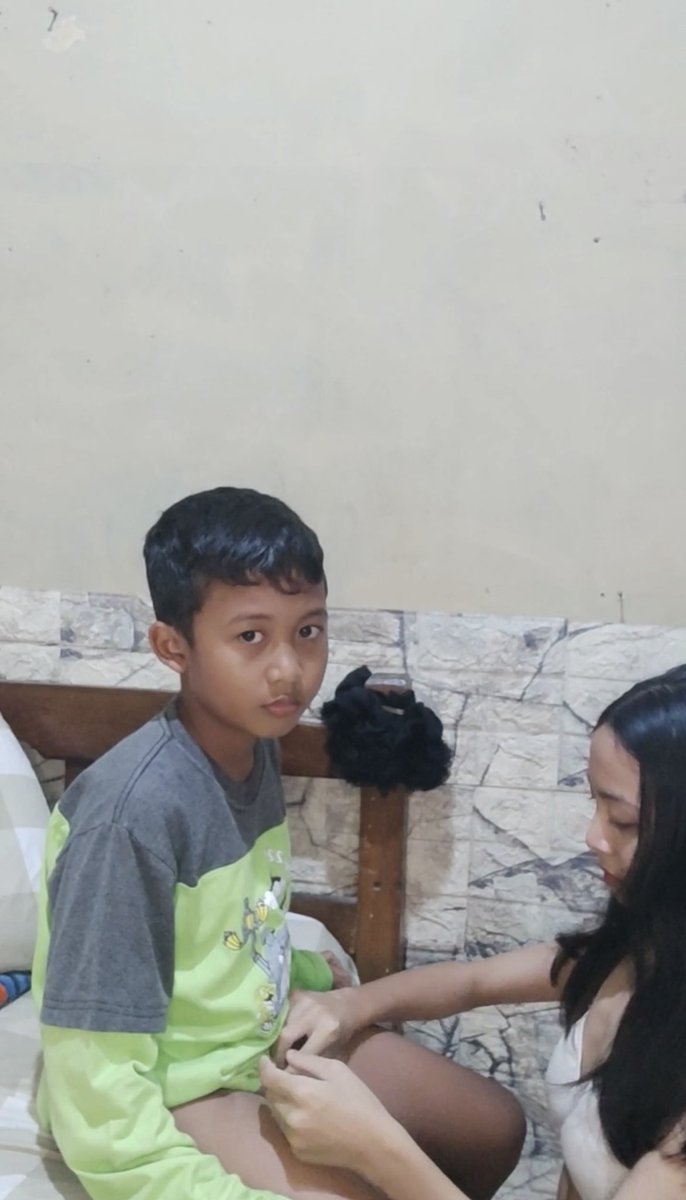 media tobrut lokal tweet media