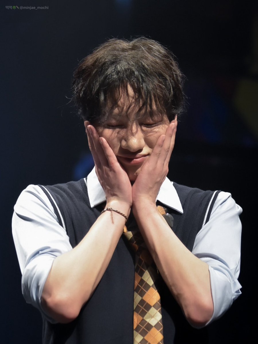 🍀🍡 tweet media