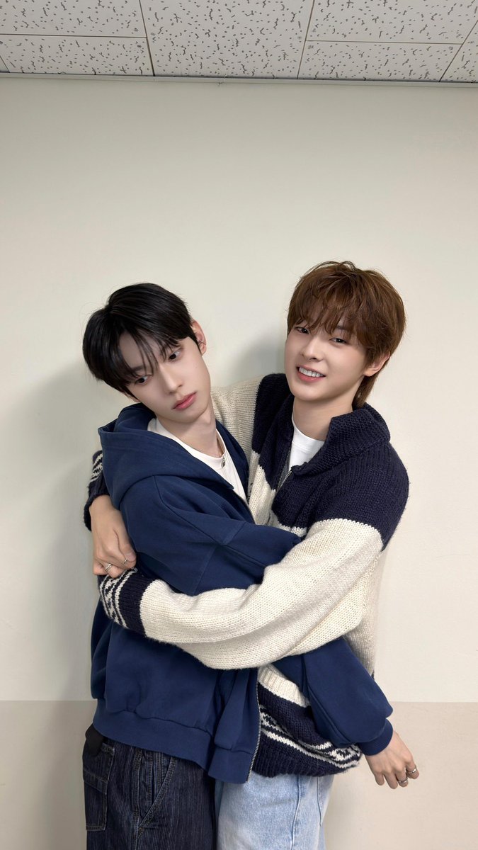 하트.. tweet media