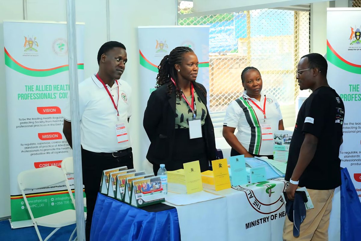 Bringing services closer to the people; Our team is on ground at the UMA Show Grounds supporting professionals renew their extracts. MCO <a href="/KagwaliW/">kat'swilz</a> is among those being assisted at the on-going 3 day Pharma Expo. <a href="/ProfJCOkiria1/">John Charles Okiria</a> <a href="/MinofHealthUG/">Ministry of Health- Uganda</a> <a href="/ugpharmahealth/">Uganda Pharma & Healthcare 2026</a>
<a href="/ainbyoo/">Ainebyoona Emmanuel (CIPR)</a>
#PharmaExpo